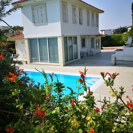 Faros Luxury Villa