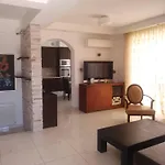 Villa Faros Luxury *