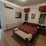 Faros Luxury Villa *